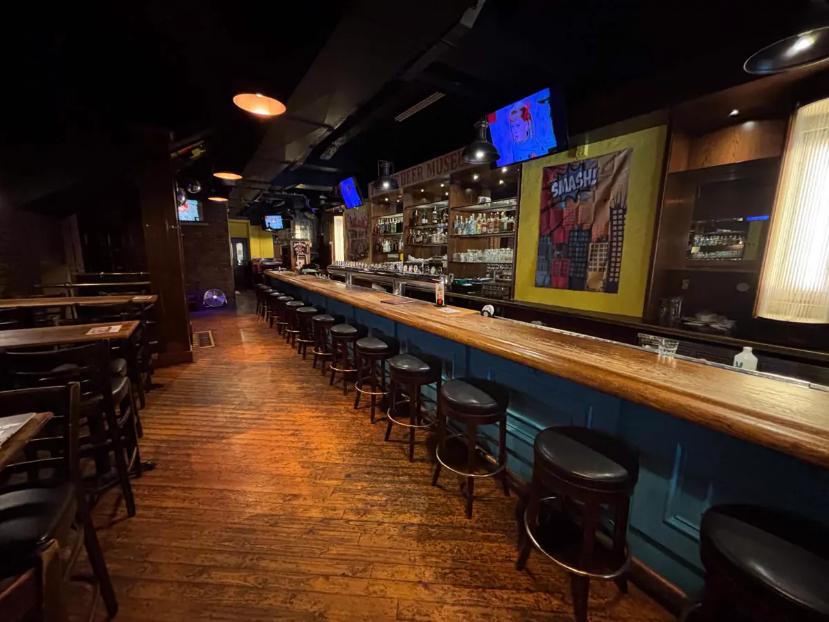The long bar at Annie's